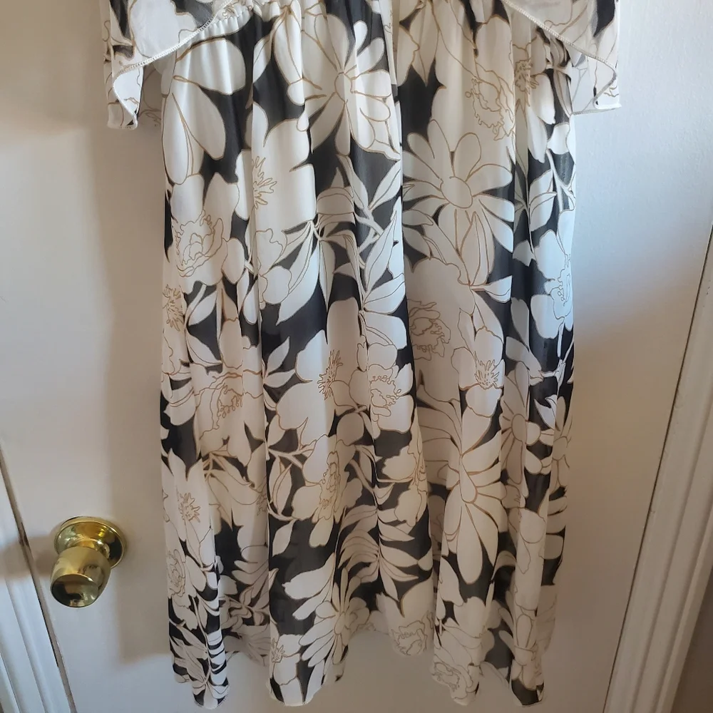 Stella & Julie Black And White Floral Midi  Dress Ruffled Top Size 6 Cocktail